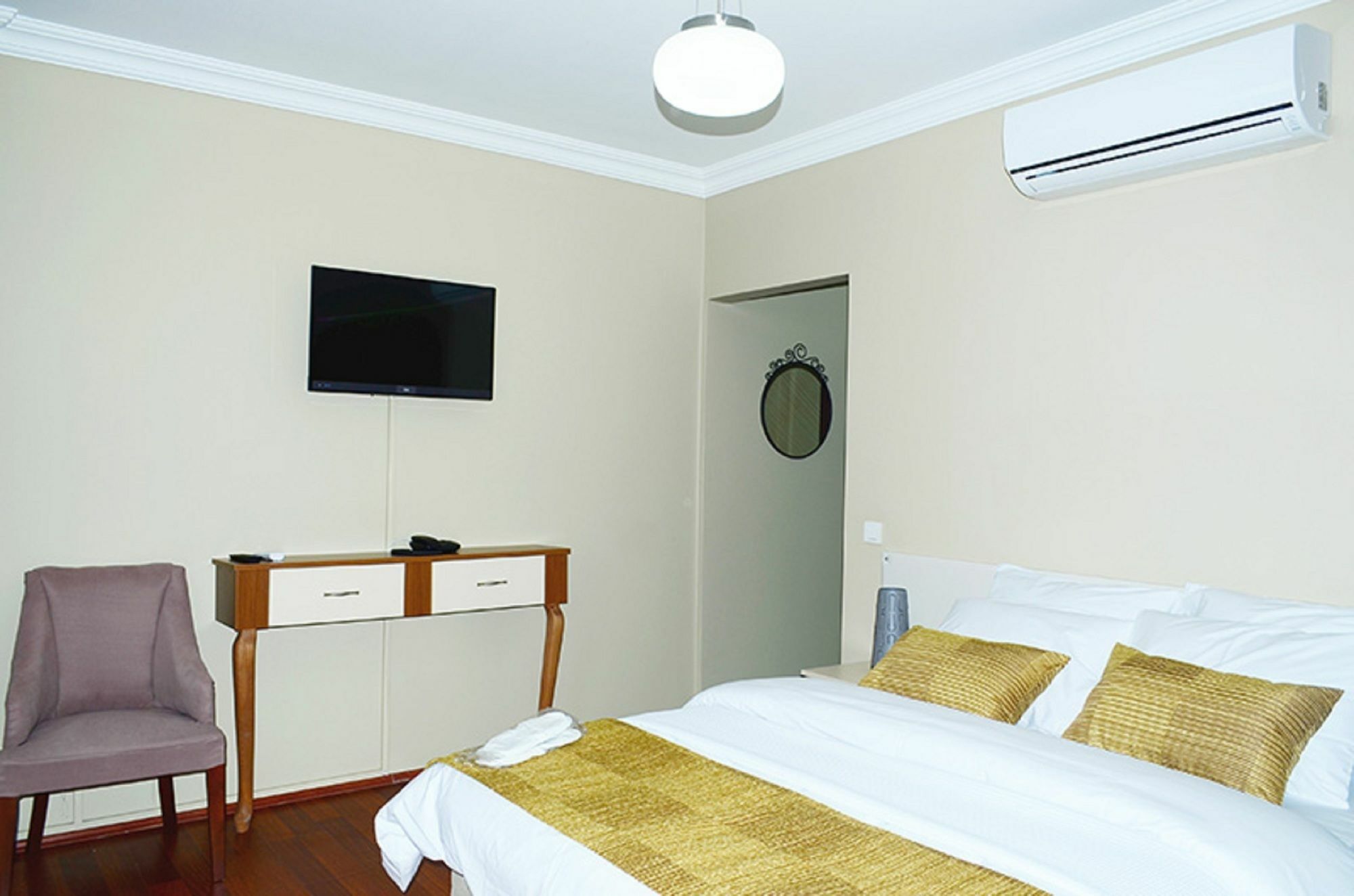 Ramparts Hotel Istanbul Bagian luar foto