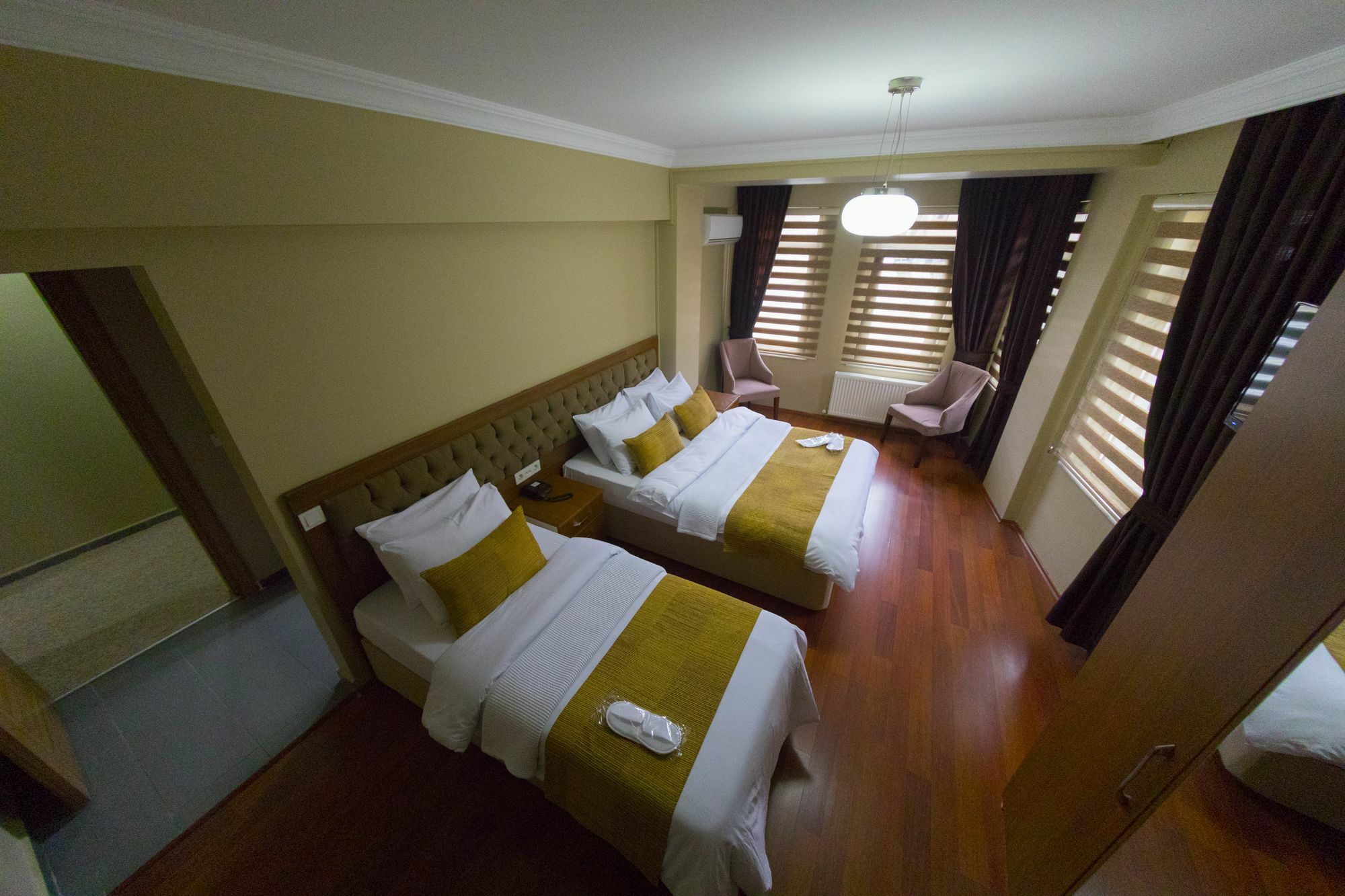 Ramparts Hotel Istanbul Bagian luar foto