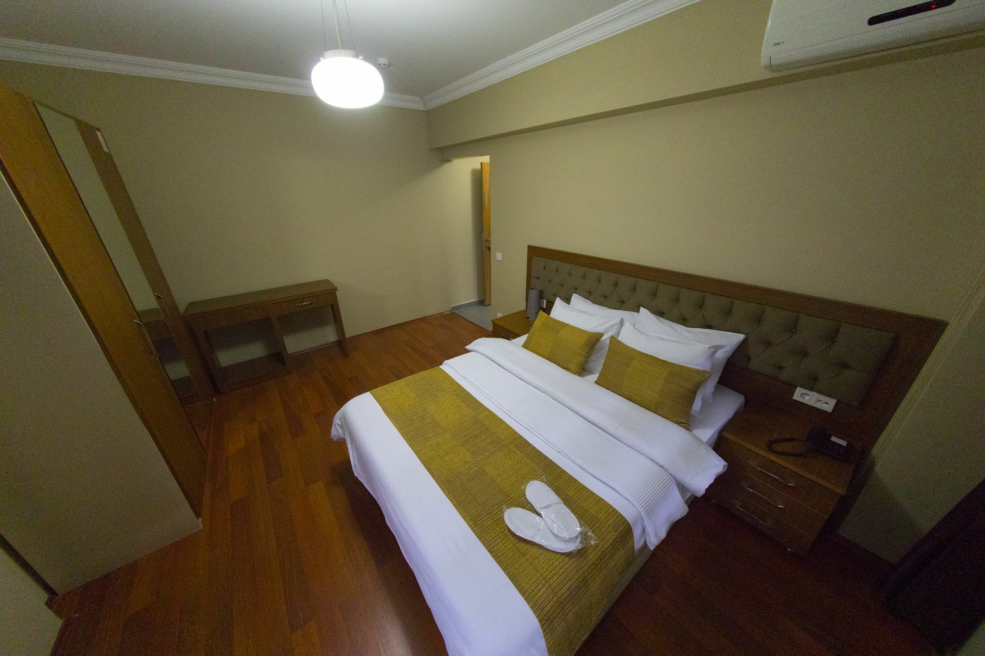 Ramparts Hotel Istanbul Bagian luar foto