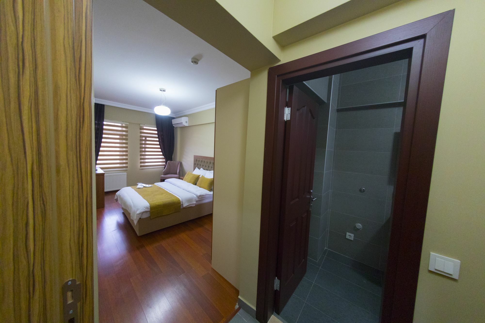 Ramparts Hotel Istanbul Bagian luar foto